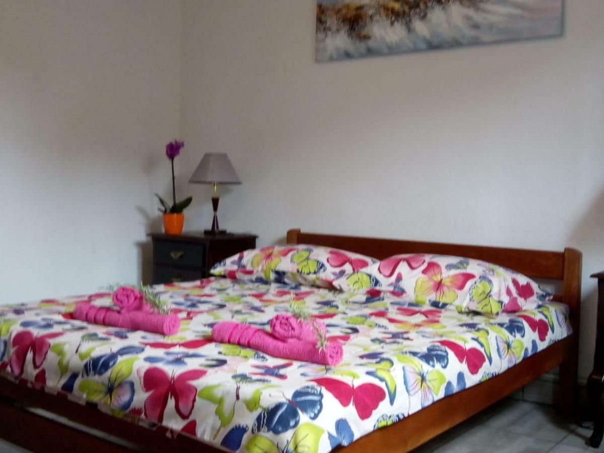Apartman Teuta 萨格勒布 外观 照片